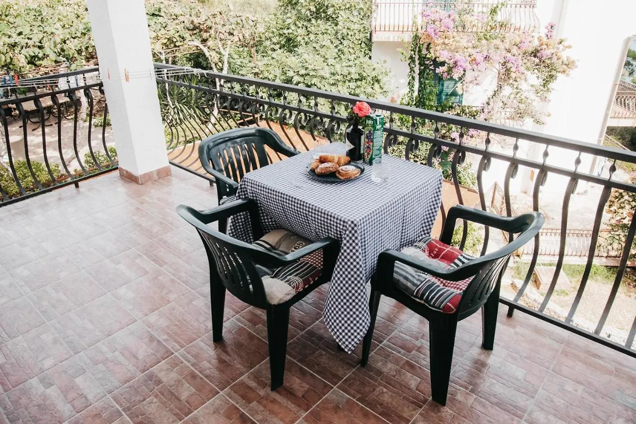 Guest house Villa Aequum